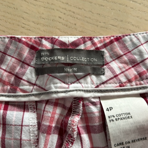 Ladies Dockers - Picture 6 of 8